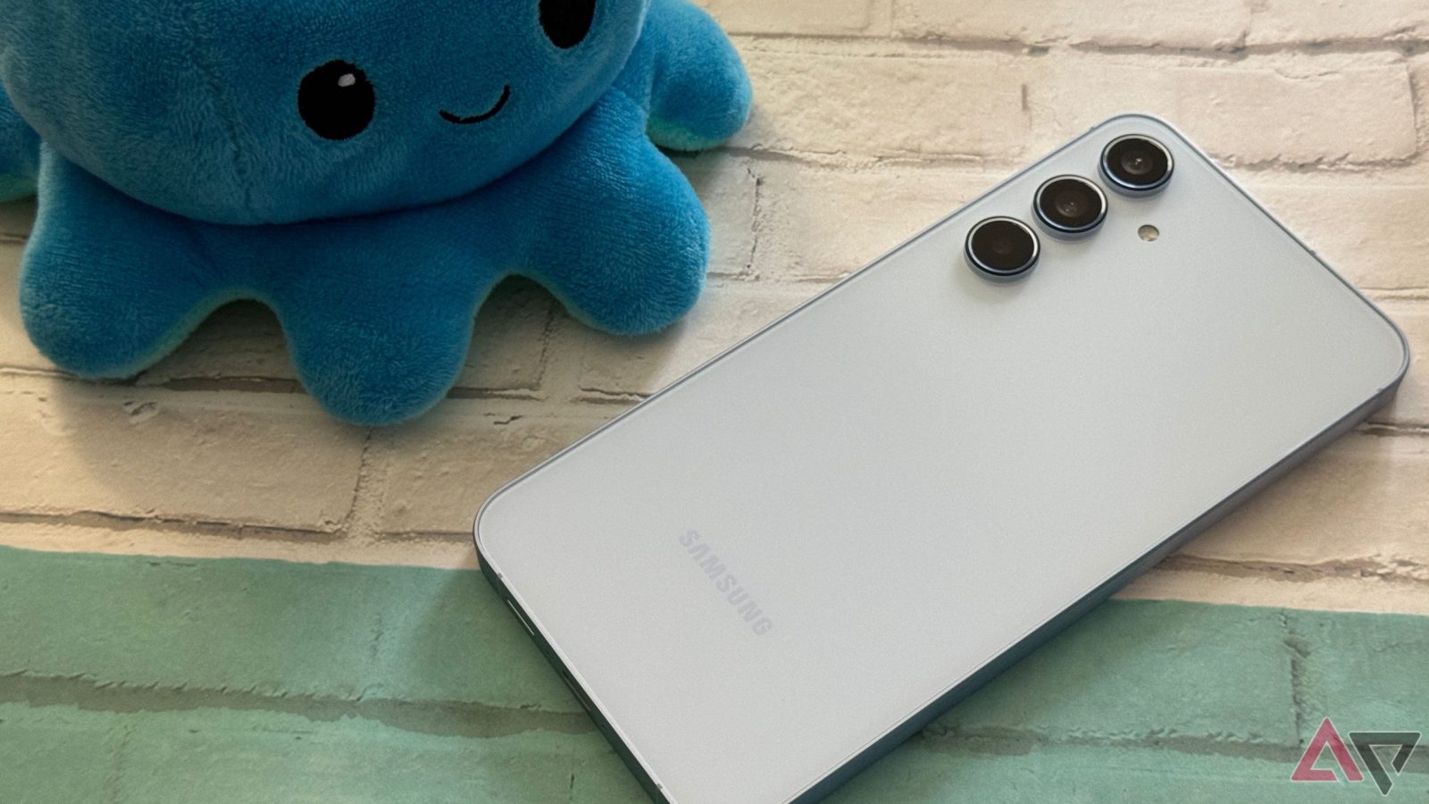 Samsung Galaxy A55 entra nella beta di One UI 7