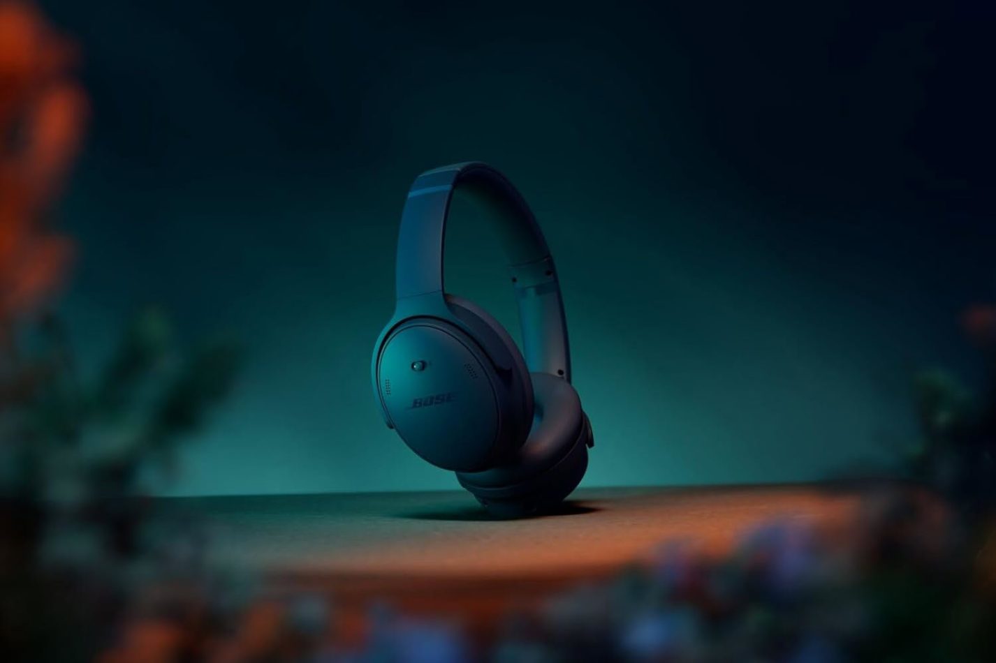 Bose quietcomfort prezzo 229 dollari: cuffie con cancellazione del rumore comode e leggere
