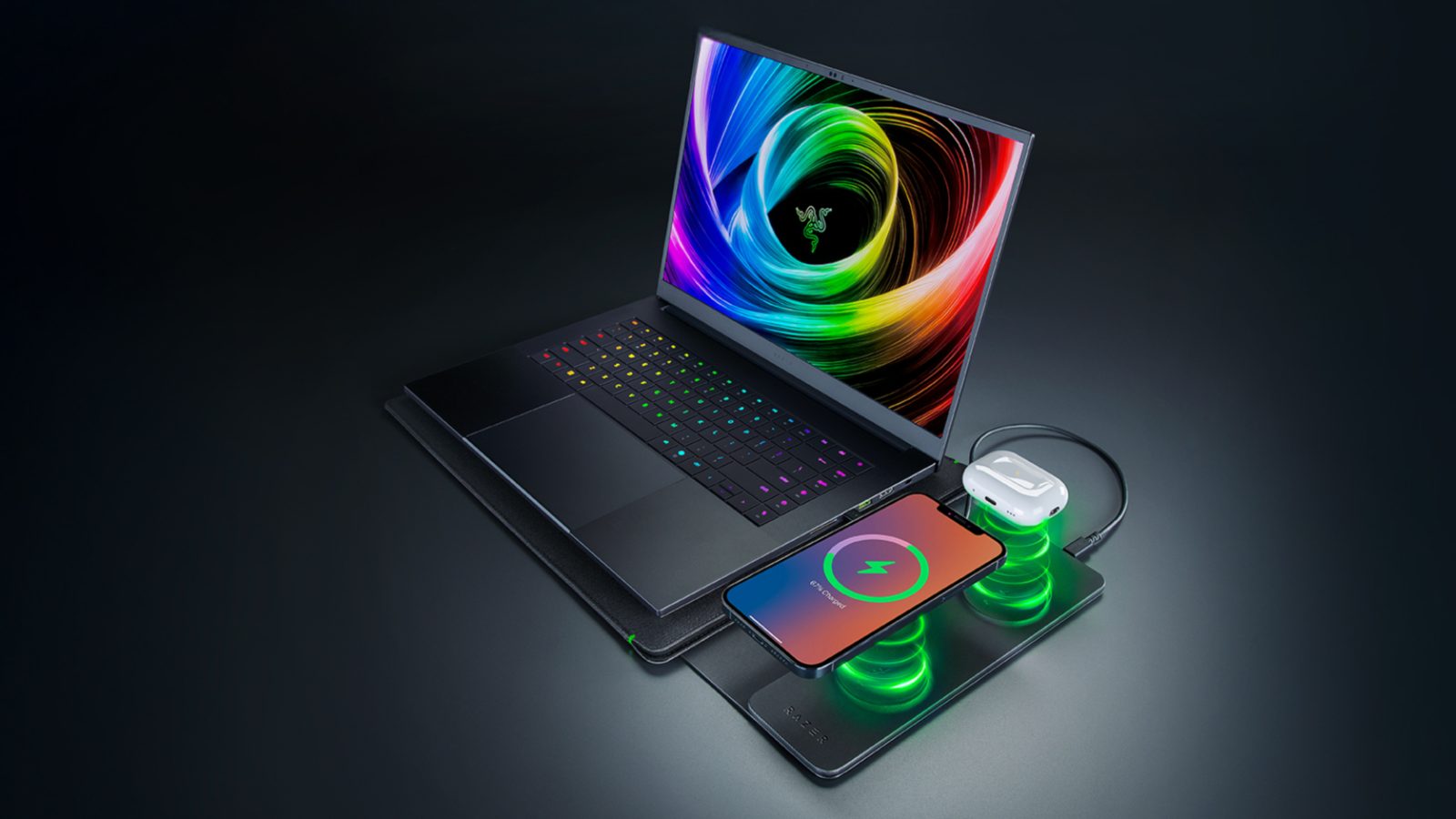 Razer custodia laptop con due pad di ricarica magsafe