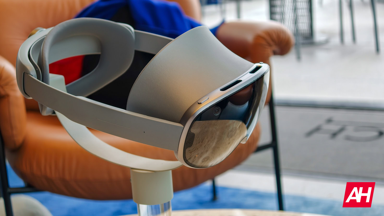 Android xr: google rivela controlli e interfaccia utente completa per occhiali e visori 2026