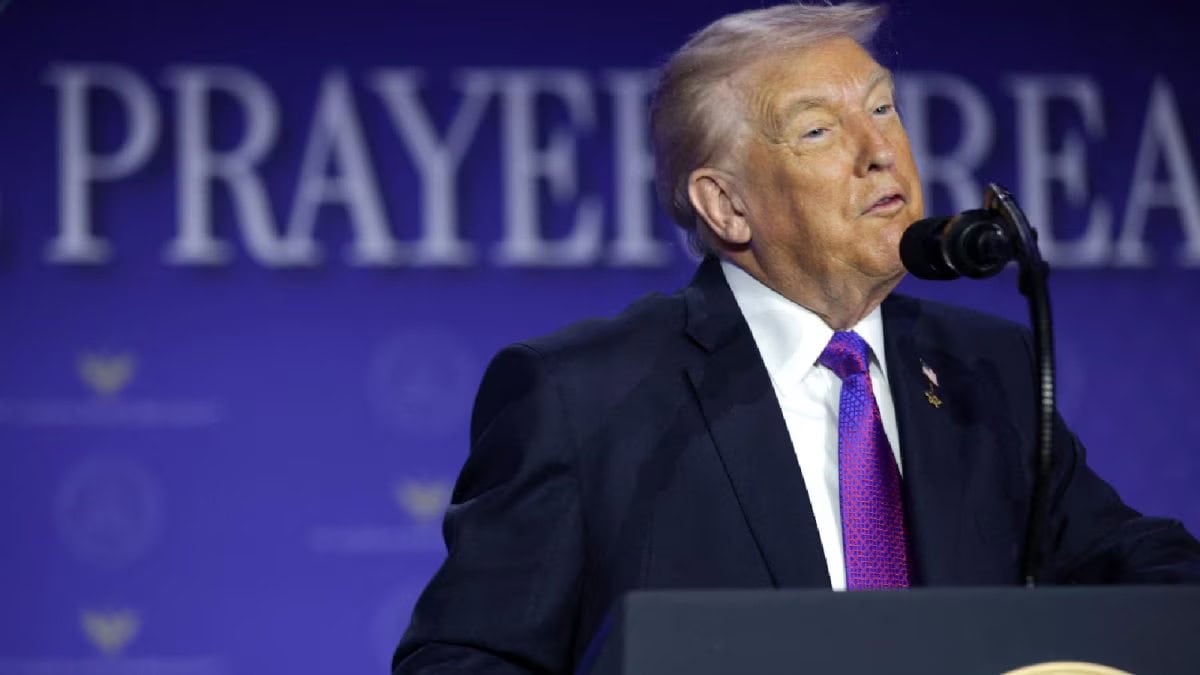 Trump rivela arma di disturbo elettromagnetico e sostiene di aver paralizzato i sistemi di difesa cinesi e russi Trump rivela arma di disturbo elettromagnetico e sostiene di aver paralizzato i sistemi di difesa cinesi e russi