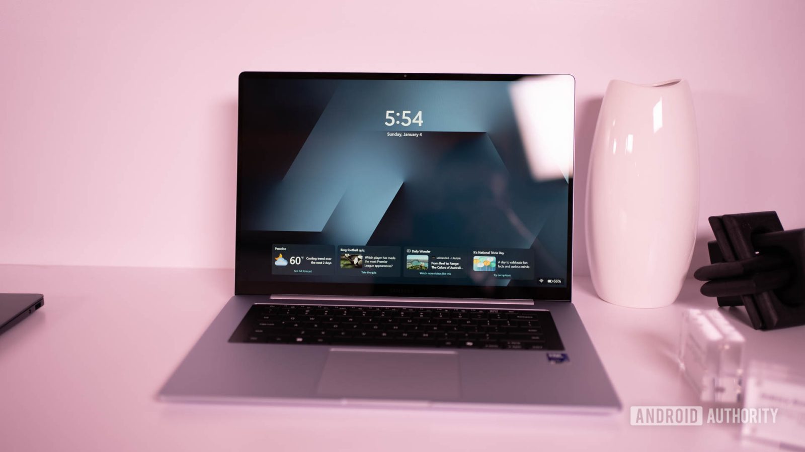 Samsung Galaxy Book 6: laptop touchscreen da 16 pollici in offerta con sconto del 48%