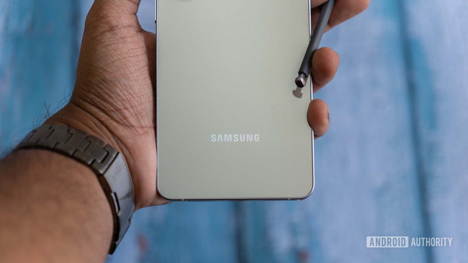 Samsung chiude una delle sue app più recenti: la decisione arriva in sordina