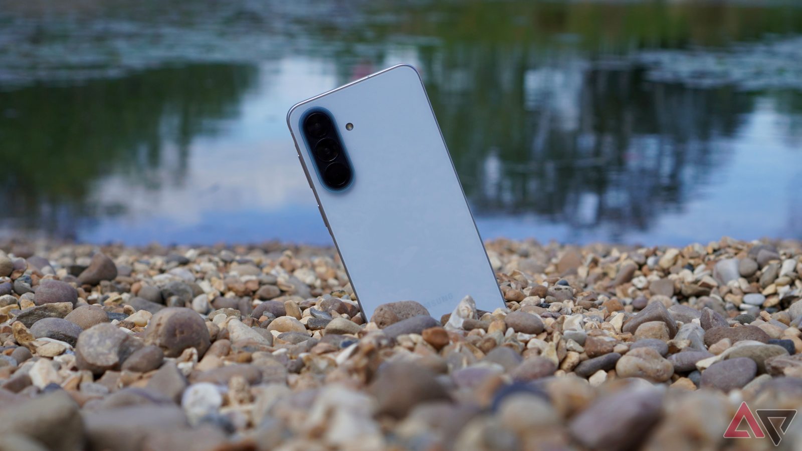 Smartphone samsung più costosi: ecco cosa sapere sugli aumenti dei prezzi